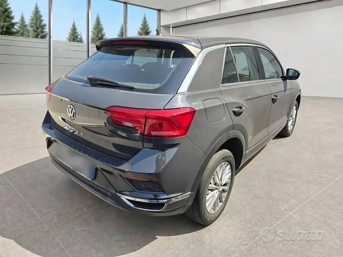 Usata VW T-Roc Style 150 CV (110 kW) 2020 Grigio SUV