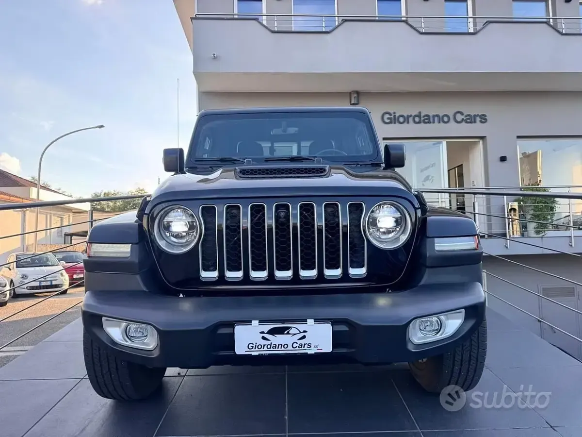 Usata Jeep Gladiator Overland 264 CV (194 kW) 2021 Nero Pick-up