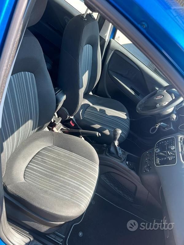 Usata Fiat Punto Evo 75 CV (55 kW) 2011 Utilitaria