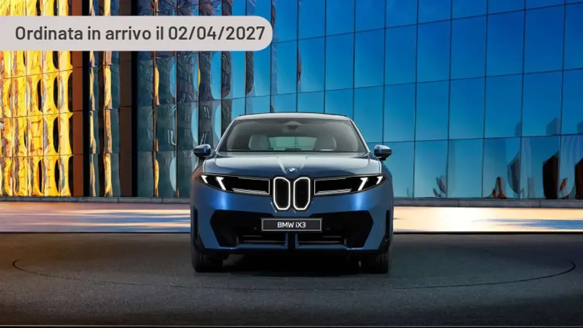 Nuova BMW iX3 100 kW (136 CV) 2026 Argento SUV