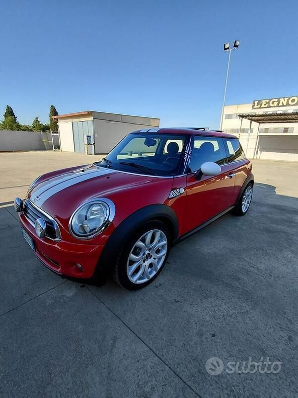 Rosso Usata 2008 Mini Cooper Utilitaria | 4000 € (Cara) - Immagine 1/4