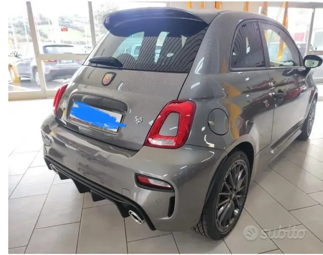 Usata Abarth 595 145 CV (106 kW) 2017 Grigio Berlina