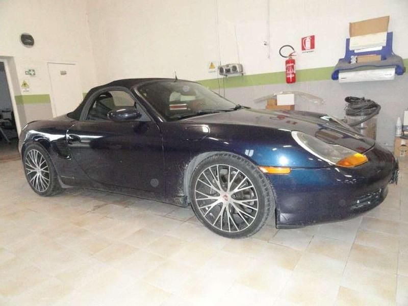 Blu/azzurro Usata 2000 Porsche Boxster Cabrio | 13.900 € (Super prezzo) - Immagine 1/4