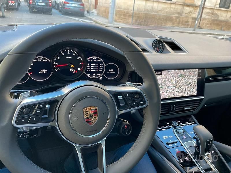 Usata Porsche Cayenne 340 CV (250 kW) 2022 Nero SUV