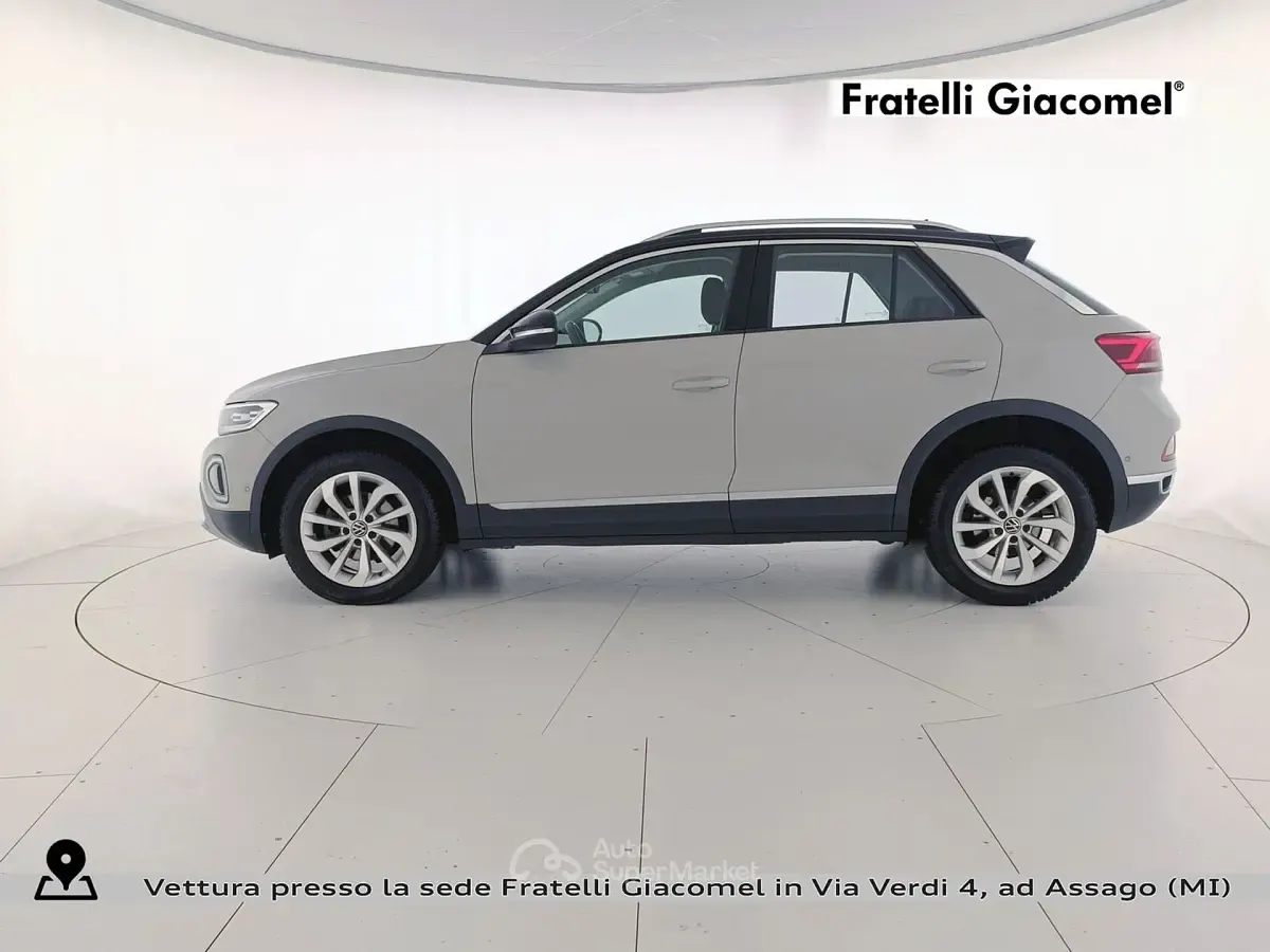 Begagnad VW T-Roc Style 116 HK (85 kW) 2023 Grå SUV