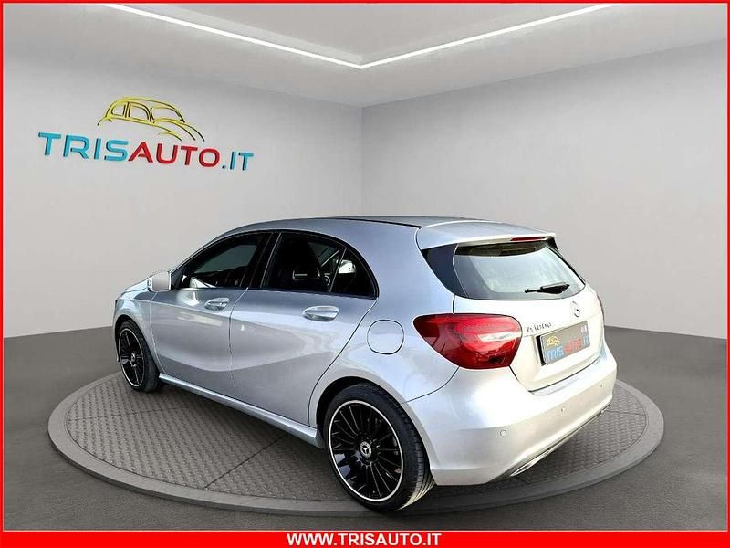 Usata Mercedes A180 110 CV (80 kW) 2017 Argento Berlina