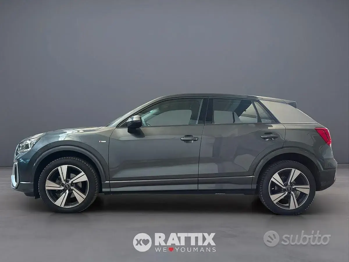 Usata Audi Q2 S-Line 150 CV (110 kW) 2024 Grigio daytona perlato SUV