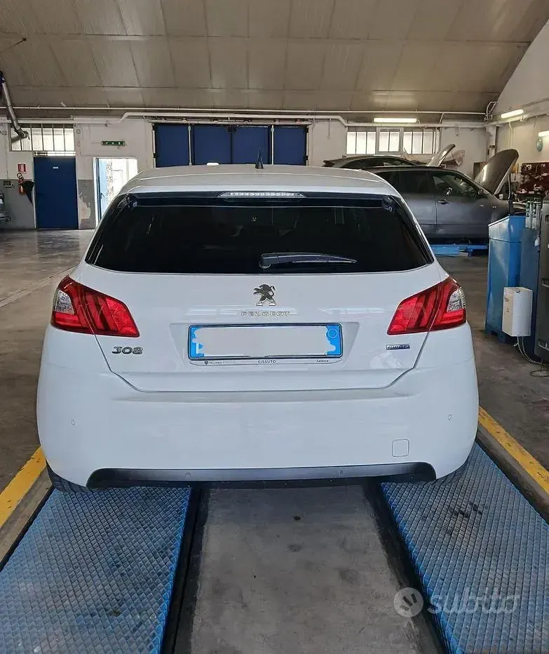 Usata Peugeot 308 Allure 120 CV (88 kW) 2016 Bianco Berlina