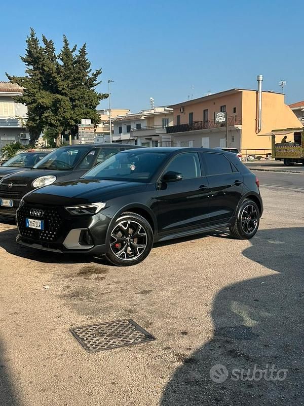 Nero Usata 2022 Audi A1 Comfort Tre volumi | 26.000 € (Cara) - Immagine 1/4