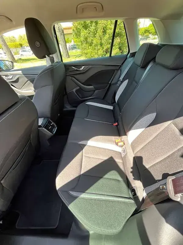 Usata Skoda Kamiq 116 CV (85 kW) 2025 Grigio SUV
