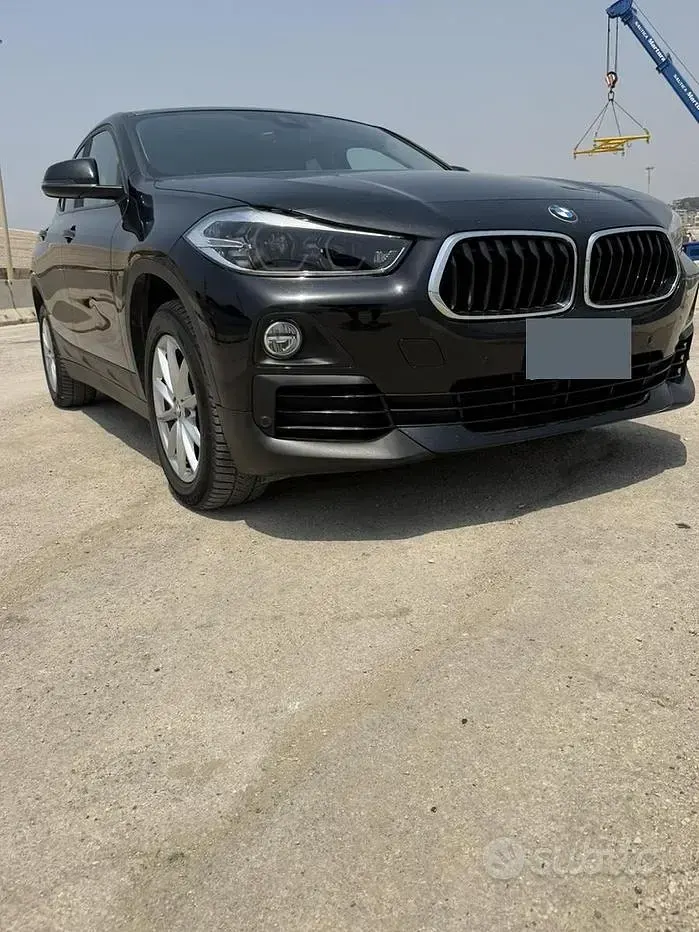 Usata BMW X2 Efficient Dynamics 190 CV (139 kW) 2020 Nero SUV