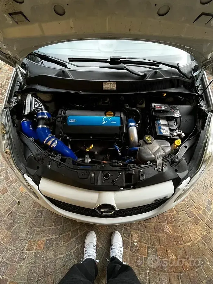 Usata Opel Corsa OPC 192 CV (141 kW) 2010 Utilitaria