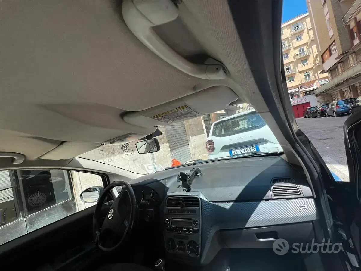 Usata Fiat Grande Punto 65 CV (47 kW) 2009 Nero Utilitaria