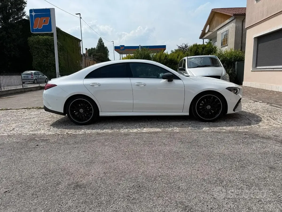 Usata Mercedes CLA200 AMG Line Premium Plus 150 CV (110 kW) 2024 Bianco Coupé