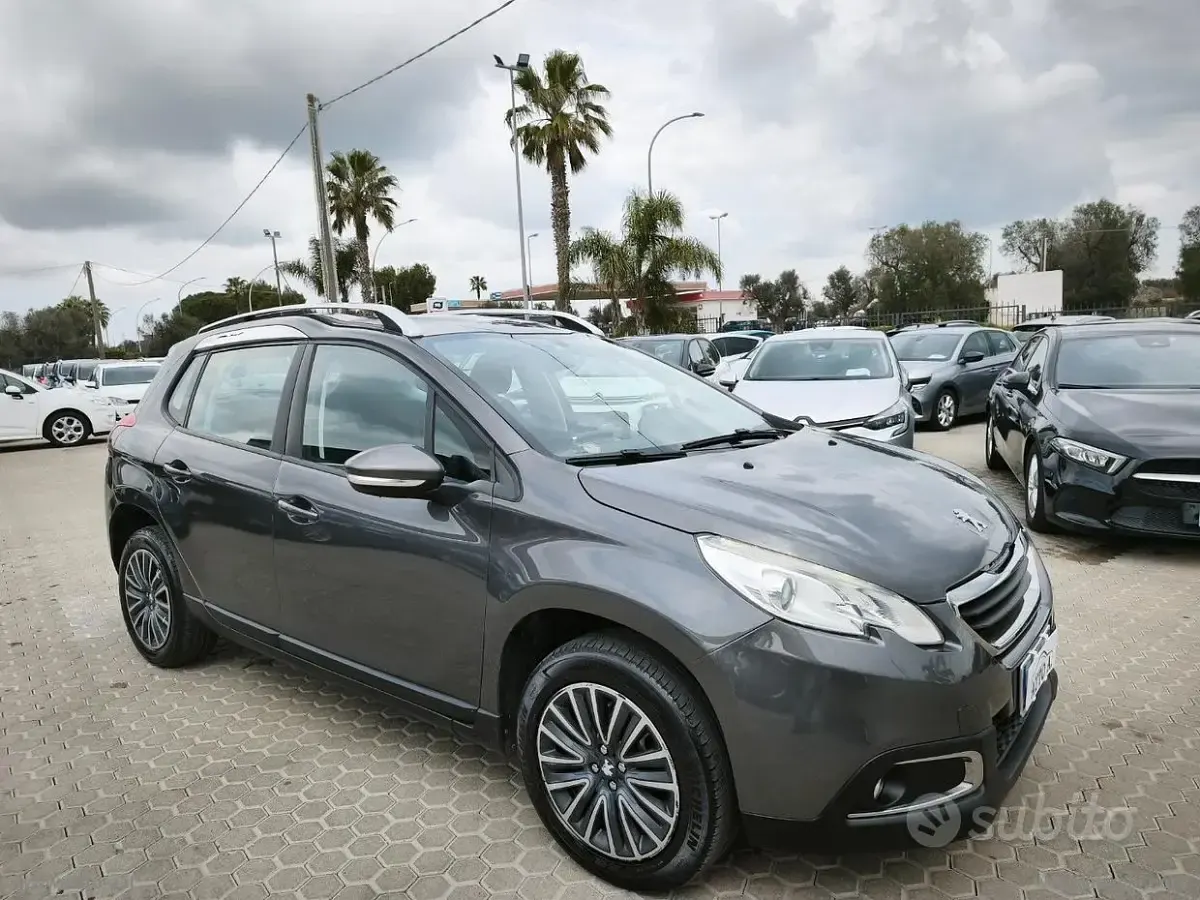 Usata Peugeot 2008 Allure 92 CV (67 kW) 2013 Grigio SUV