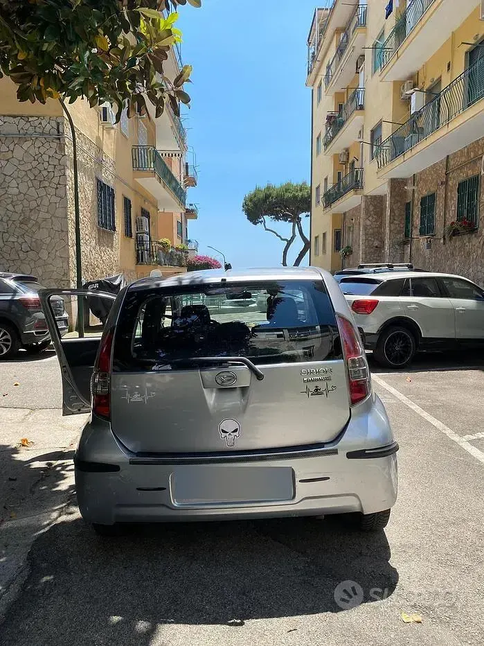 Usata Daihatsu Sirion 91 CV (66 kW) 2008 Grigio Utilitaria