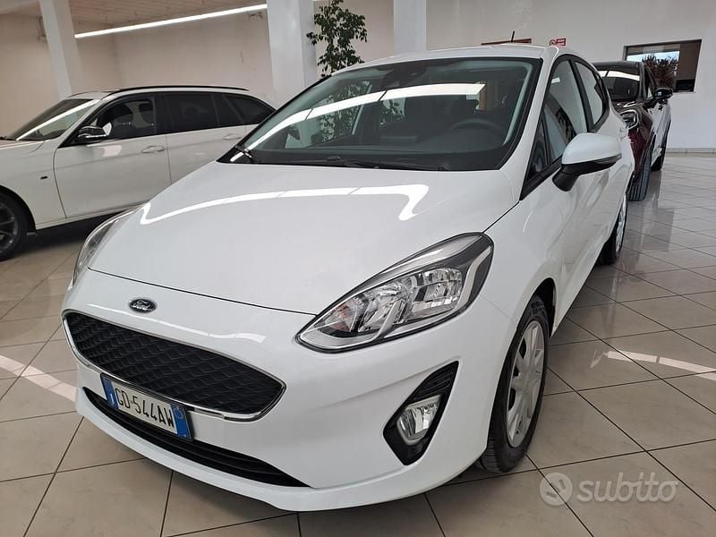 Usata Ford Fiesta Active 85 CV (62 kW) 2020 Bianco Utilitaria