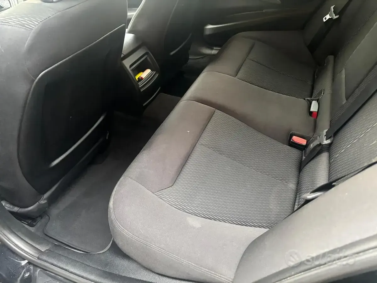 Usata BMW 318 143 CV (105 kW) 2014 Nero Station wagon