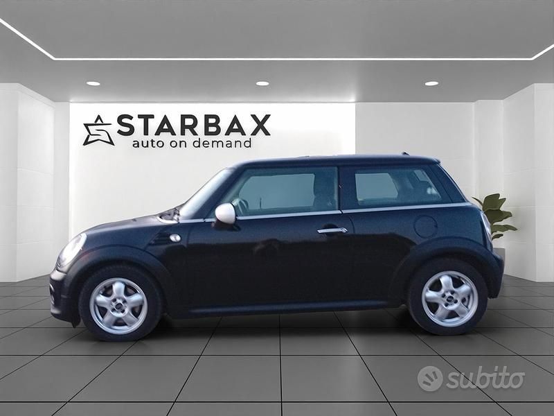 Usata Mini One D 89 CV (65 kW) 2011 Nero Utilitaria