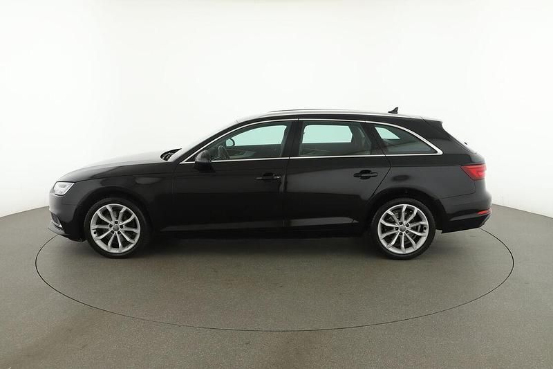 Käytetty Audi A4 S-Line 150 HP (110 kW) 2019 Musta Farmari