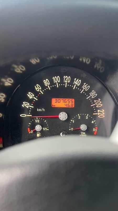 Usata VW New Beetle 101 CV (74 kW) 2002 Nero Utilitaria