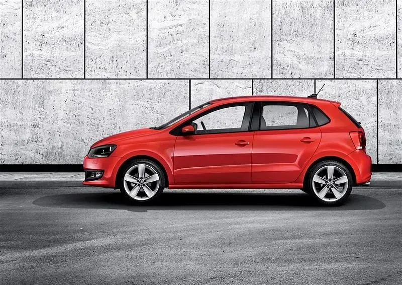Usata VW Polo Comfortline 69 CV (50 kW) 2013 Bianco Utilitaria
