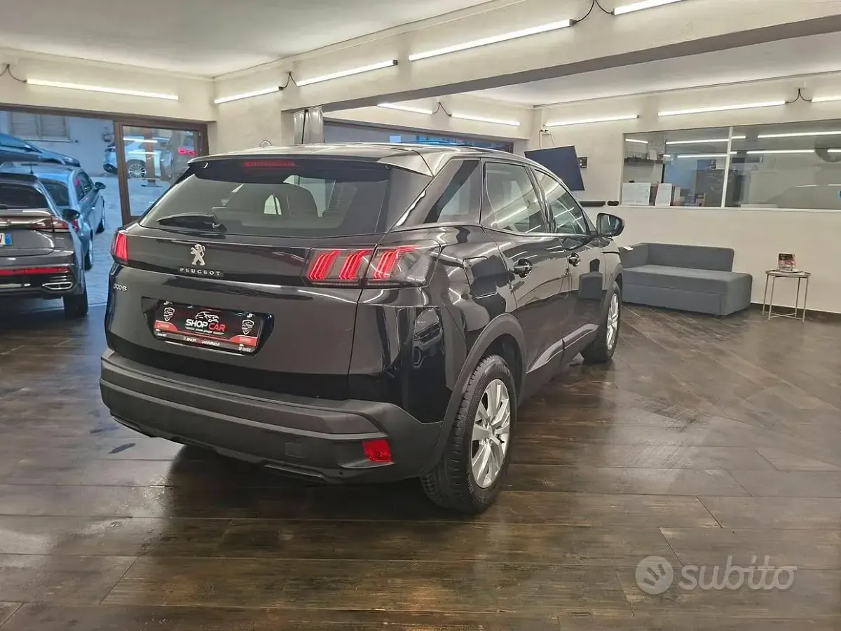 Usata Peugeot 3008 Business-Line 131 CV (96 kW) 2021 Nero SUV