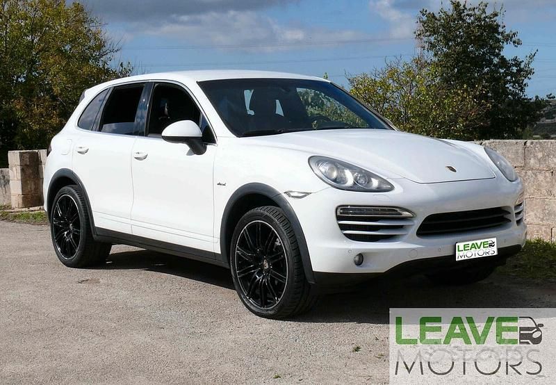 Usata Porsche Cayenne 245 CV (180 kW) 2012 Bianco SUV