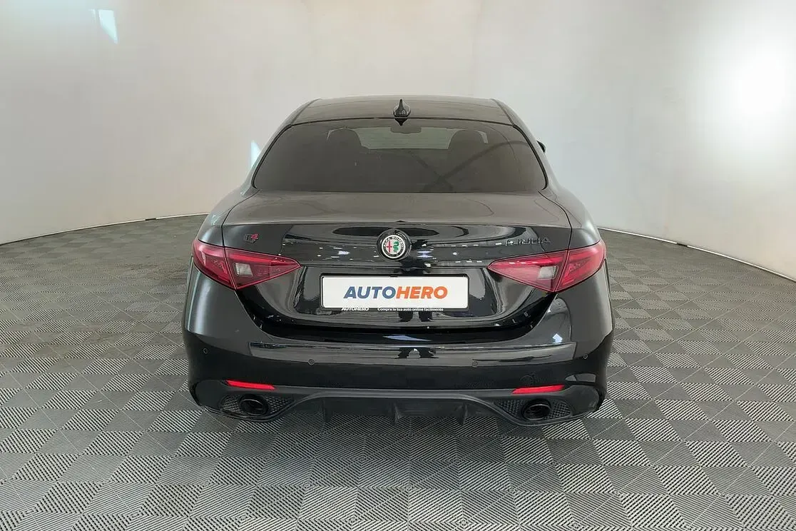 Usata Alfa Romeo Giulia Veloce 210 CV (154 kW) 2022 Nero Berlina