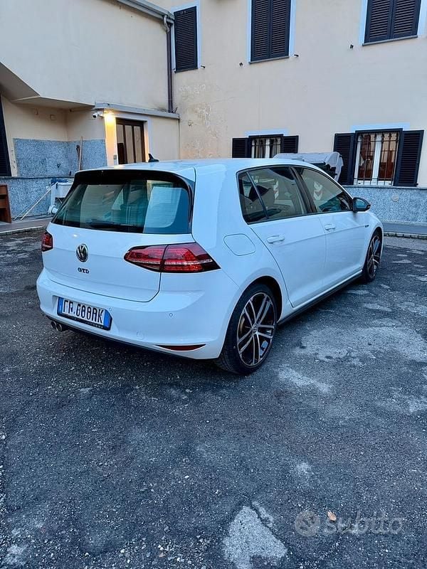 Usata VW Golf VII GTD 184 CV (135 kW) 2016 Bianco Station wagon
