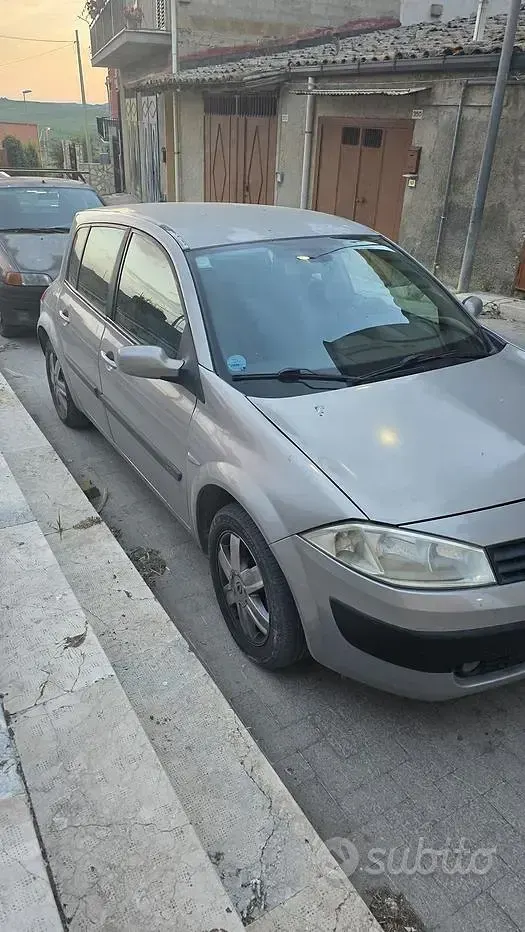 Usata Renault Mégane 2005 Grigio Berlina