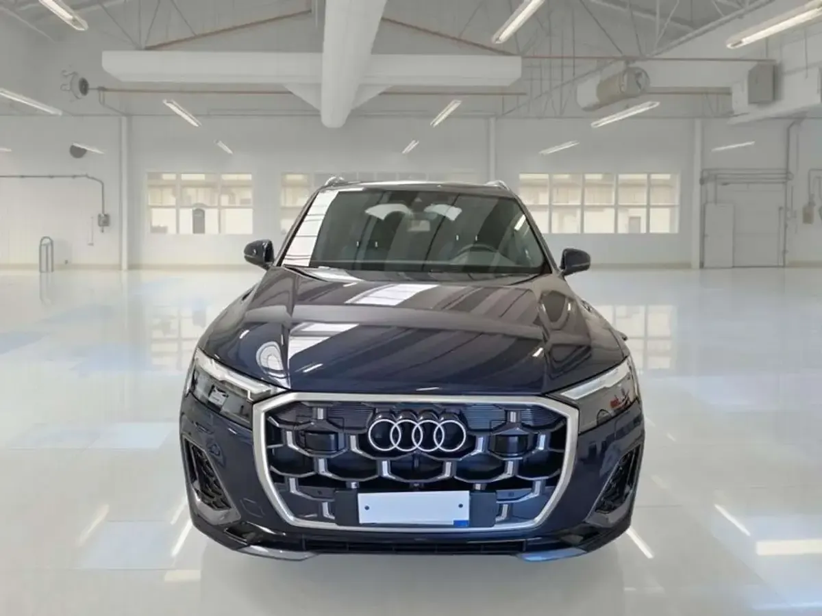 Usata Audi Q7 S-Line 286 CV (210 kW) 2025 Blu SUV