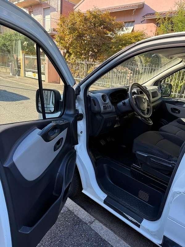 Usata Renault Trafic 121 CV (88 kW) 2018 Monovolume