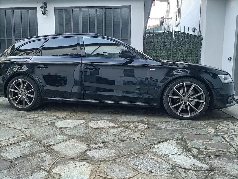 Usata Audi A4 Sport 150 CV (110 kW) 2015 Nero Station wagon