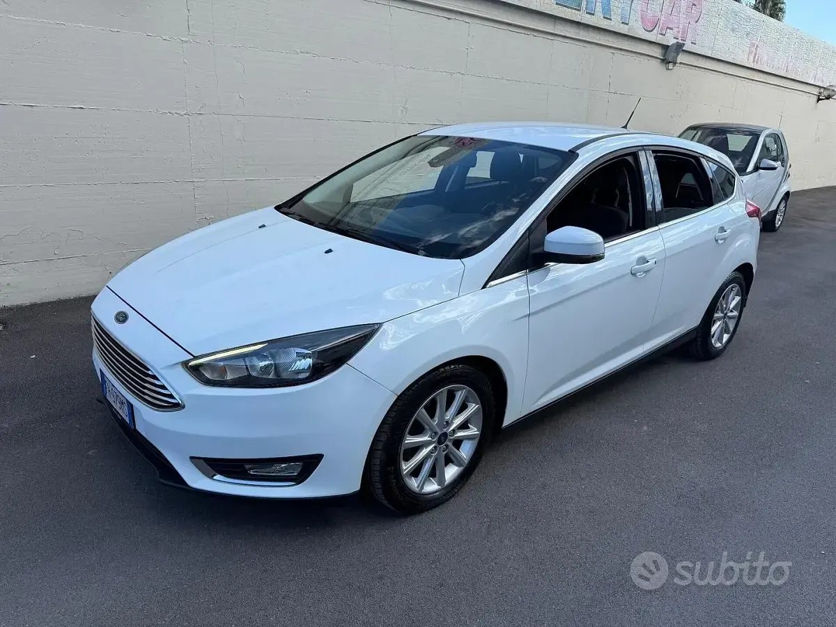 Begagnad Ford Focus Titanium X 125 HK (91 kW) 2017 Vit Sedan