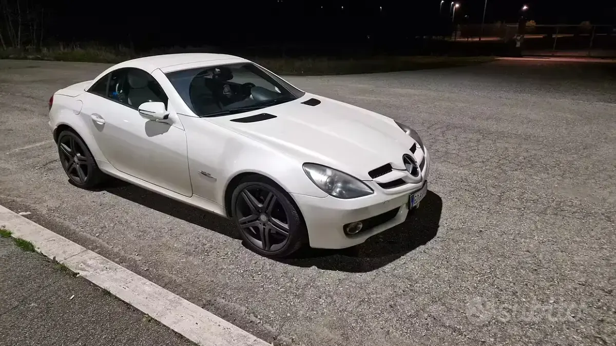 Usata Mercedes SLK200 2LOOK Edition 184 CV (135 kW) 2010 Bianco Cabrio