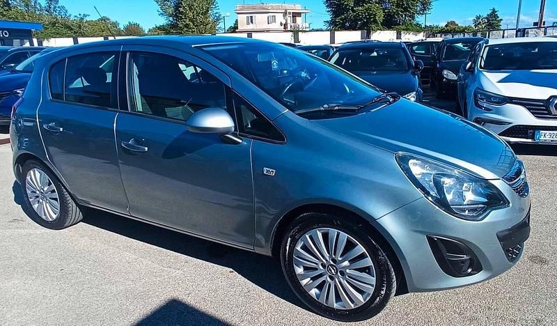 Usata Opel Corsa 85 CV (62 kW) 2014 Grigio Berlina