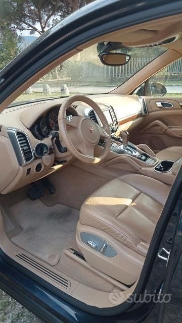 Usata Porsche Cayenne 240 CV (176 kW) 2010 SUV