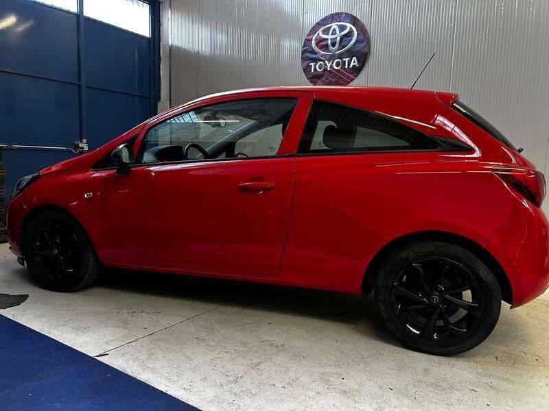 Usata Opel Corsa 69 CV (50 kW) 2016 Rosso Coupé