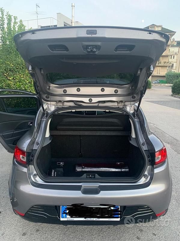 Usata Renault Clio IV 75 CV (55 kW) 2014 Grigio Berlina