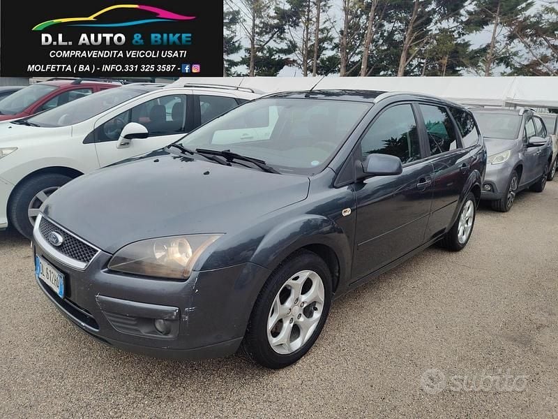 Usata Ford Focus S 110 CV (80 kW) 2007 Grigio Station wagon
