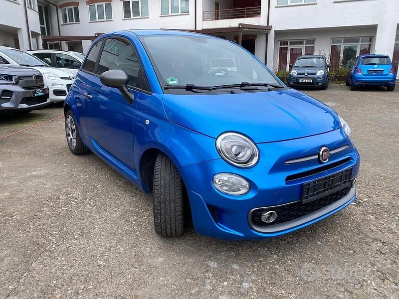 Usata Fiat 500 Mirror 69 CV (50 kW) 2018 Blu Berlina