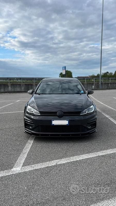 Usata 2019 VW Golf R-line Tre volumi | 18.000 € (Ottimo prezzo) - Immagine 1/4