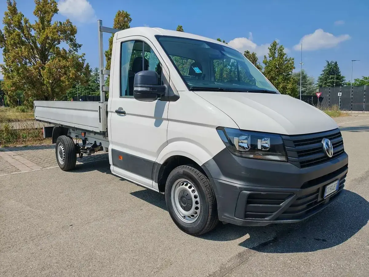 Usata VW Crafter 140 CV (102 kW) 2024 Bianco Furgone