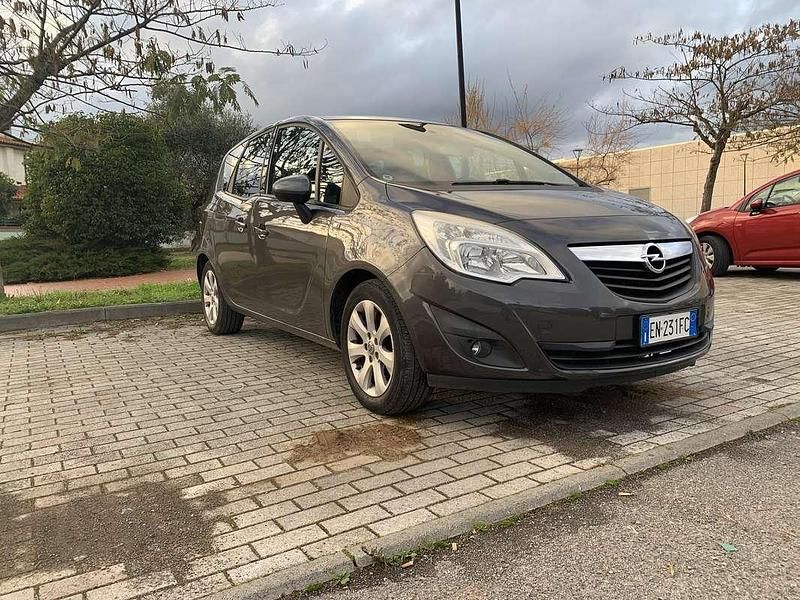 Usata Opel Meriva 120 CV (88 kW) 2012 Monovolume