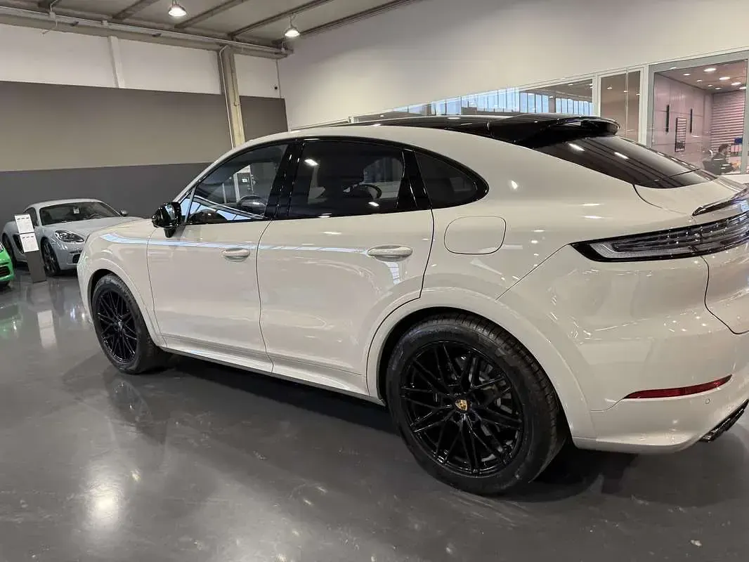 Usata Porsche Cayenne 470 CV (345 kW) 2024 SUV