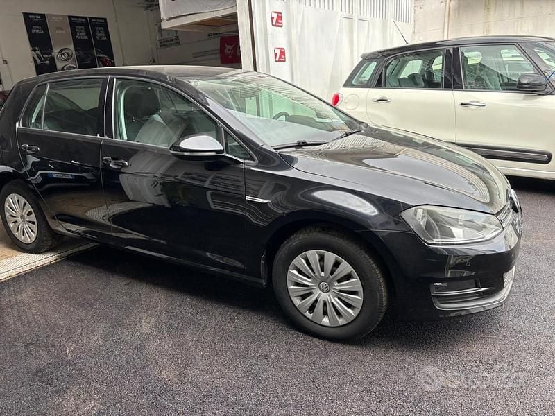 Usata VW Golf VII Comfortline 110 CV (80 kW) 2016 Nero Berlina