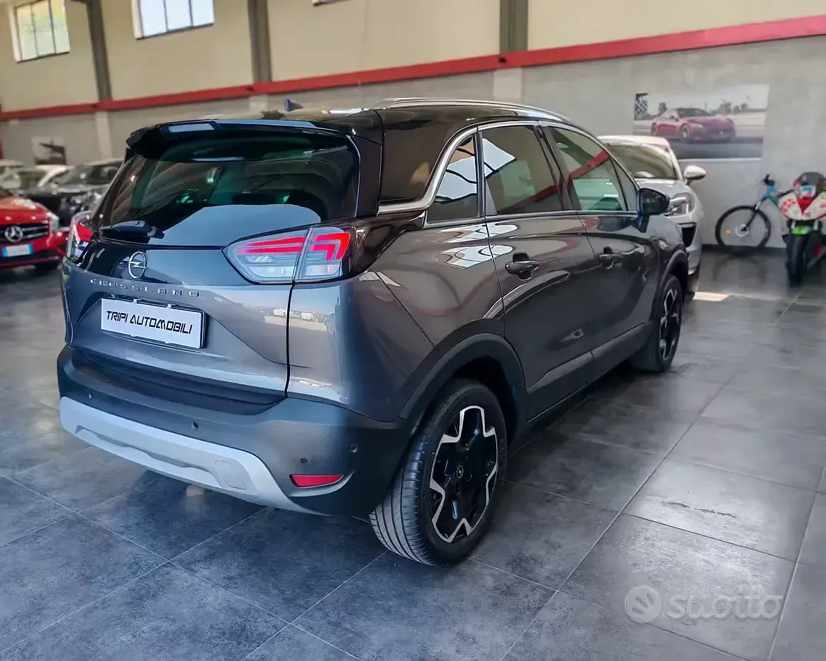 Usata Opel Crossland X Elegance 110 CV (80 kW) 2023 Grigio SUV