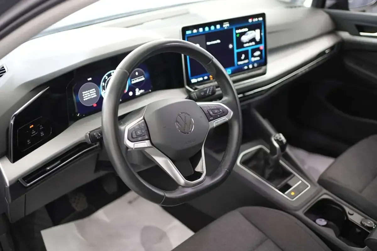 Usata VW Golf VIII Edition 116 CV (85 kW) 2025 Grigio Berlina