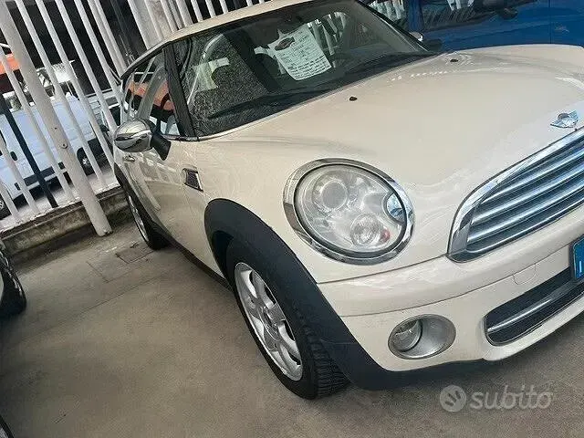 Usata Mini Cooper 109 CV (80 kW) 2010 Utilitaria